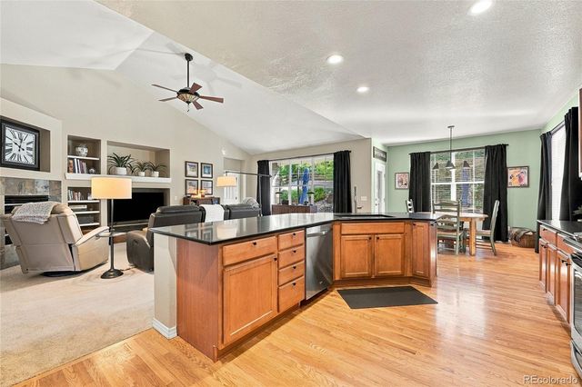 25265 E Park Crescent Drive, Aurora, CO 80016