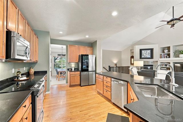 25265 E Park Crescent Drive, Aurora, CO 80016