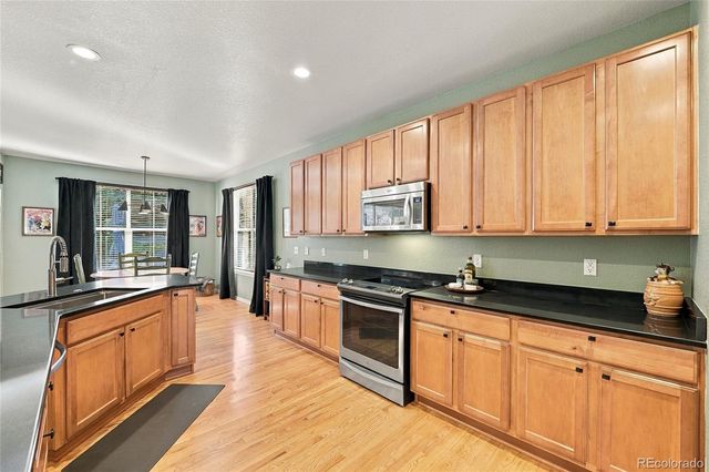 25265 E Park Crescent Drive, Aurora, CO 80016