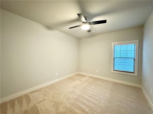 820 NE Heights Lane, Bentonville, AR 72712