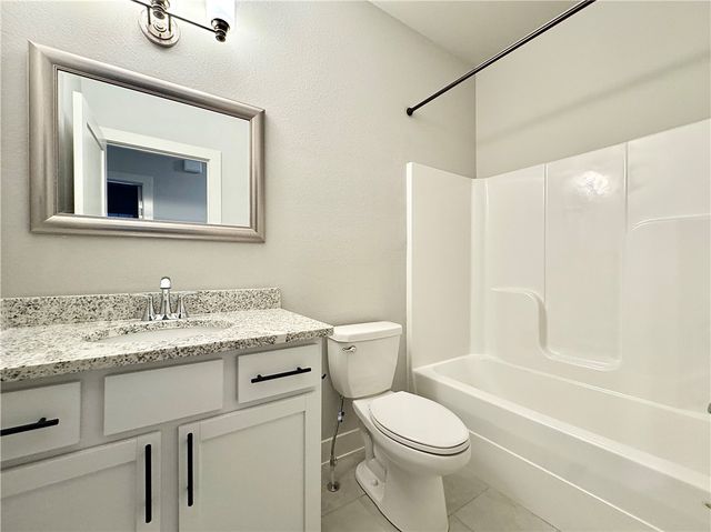 820 NE Heights Lane, Bentonville, AR 72712