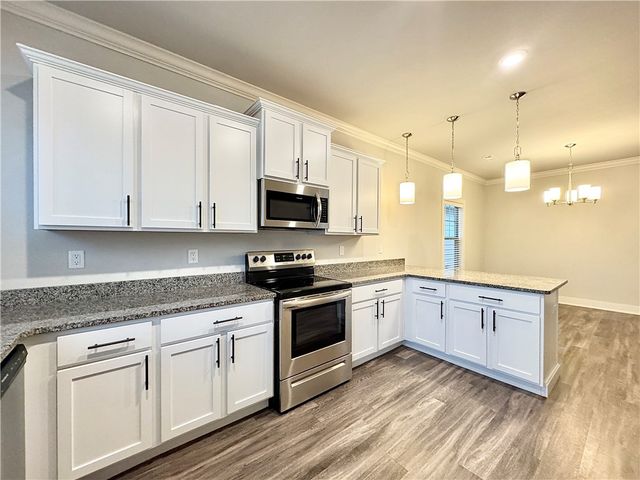 820 NE Heights Lane, Bentonville, AR 72712