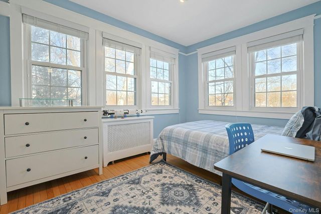 32 Lynwood Road, Scarsdale, NY 10583