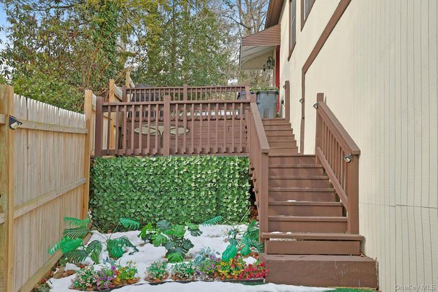 32 Lynwood Road, Scarsdale, NY 10583