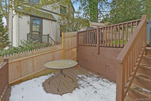 32 Lynwood Road, Scarsdale, NY 10583