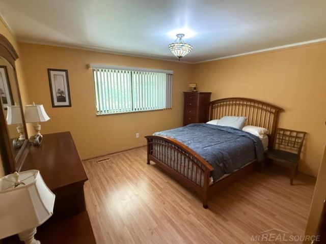 15746 Nader Court, Clinton Township, MI 48038