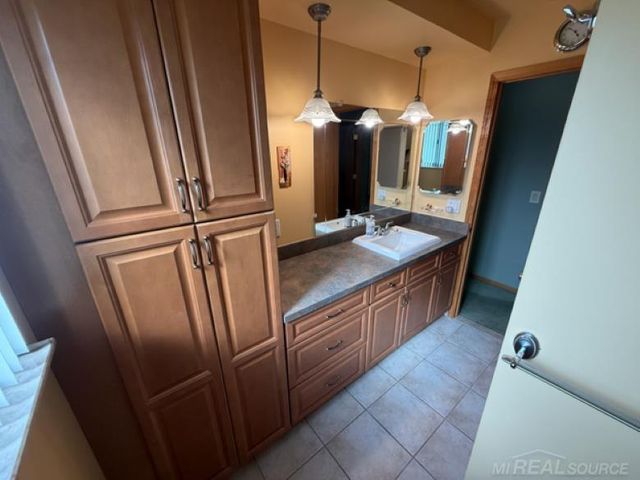 15746 Nader Court, Clinton Township, MI 48038