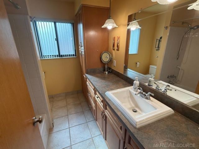 15746 Nader Court, Clinton Township, MI 48038
