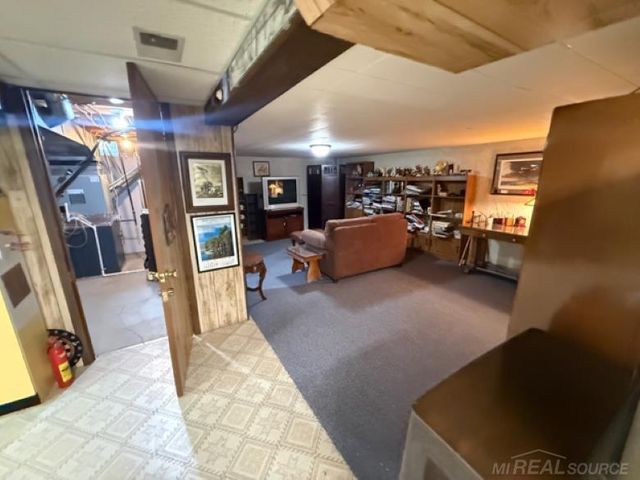 15746 Nader Court, Clinton Township, MI 48038