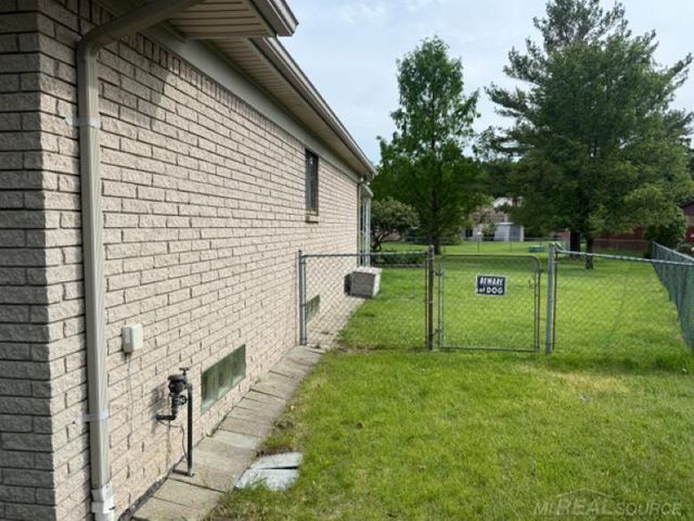 15746 Nader Court, Clinton Township, MI 48038