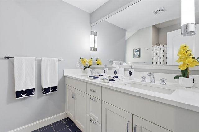 22 Hutchinson, Marlborough, MA 01752