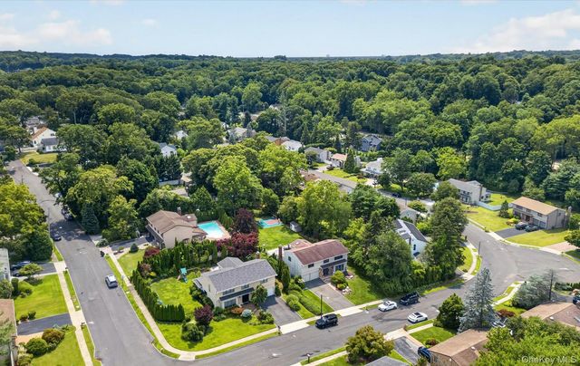 30 Irving Drive, Woodbury, NY 11797