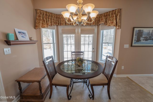 33 Aster Drive, Clifton Park, NY 12148