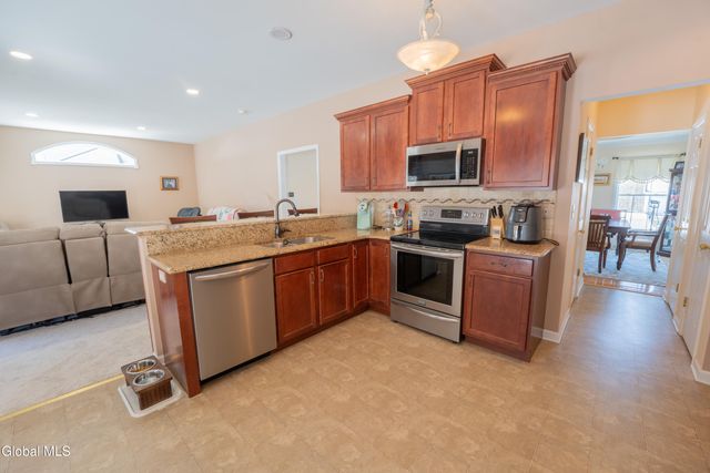 33 Aster Drive, Clifton Park, NY 12148