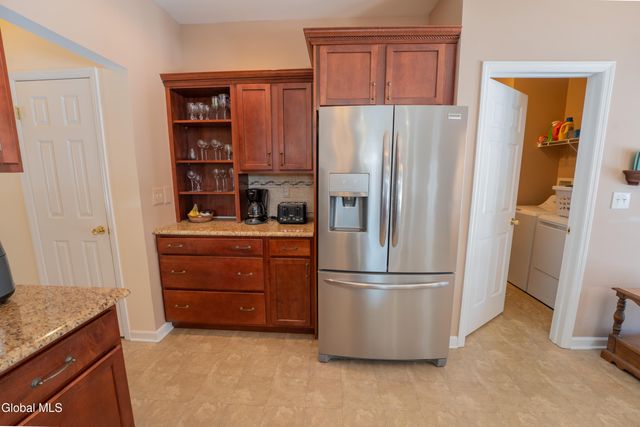 33 Aster Drive, Clifton Park, NY 12148