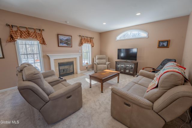 33 Aster Drive, Clifton Park, NY 12148