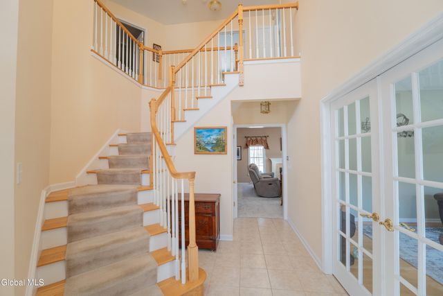 33 Aster Drive, Clifton Park, NY 12148