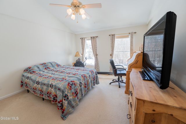 33 Aster Drive, Clifton Park, NY 12148