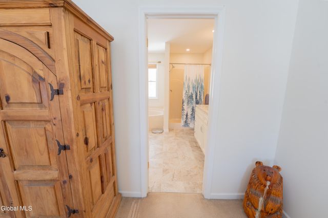 33 Aster Drive, Clifton Park, NY 12148