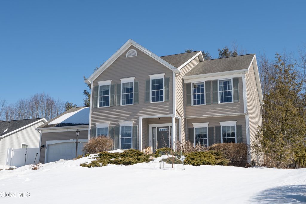 33 Aster Drive, Clifton Park, NY 12148