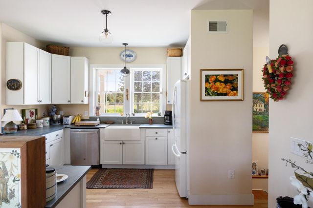 235 Primrose Lane, Ferrisburgh, VT 05456