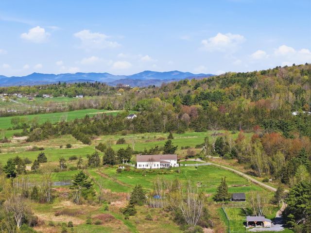 235 Primrose Lane, Ferrisburgh, VT 05456