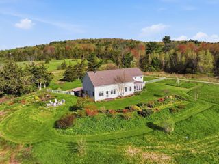 235 Primrose Lane, Ferrisburgh, VT 05456