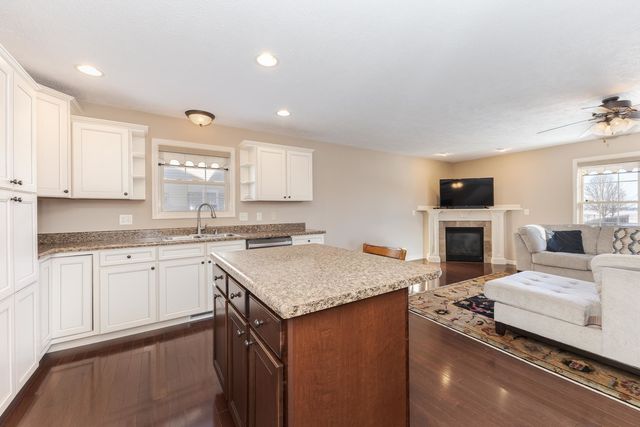 1646 Belclare Road, Normal, IL 61761