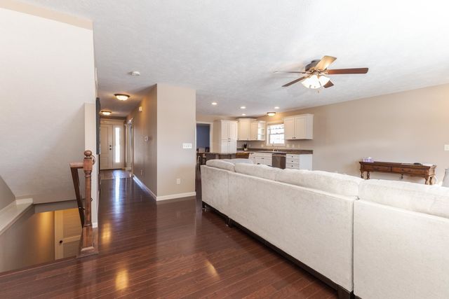 1646 Belclare Road, Normal, IL 61761