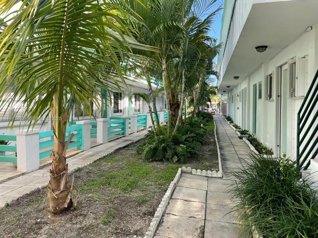 6490 Collins Avenue 5, Miami Beach, FL 33141