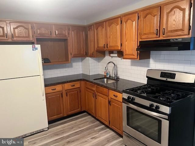 4532 MILNOR, Philadelphia, PA 19124