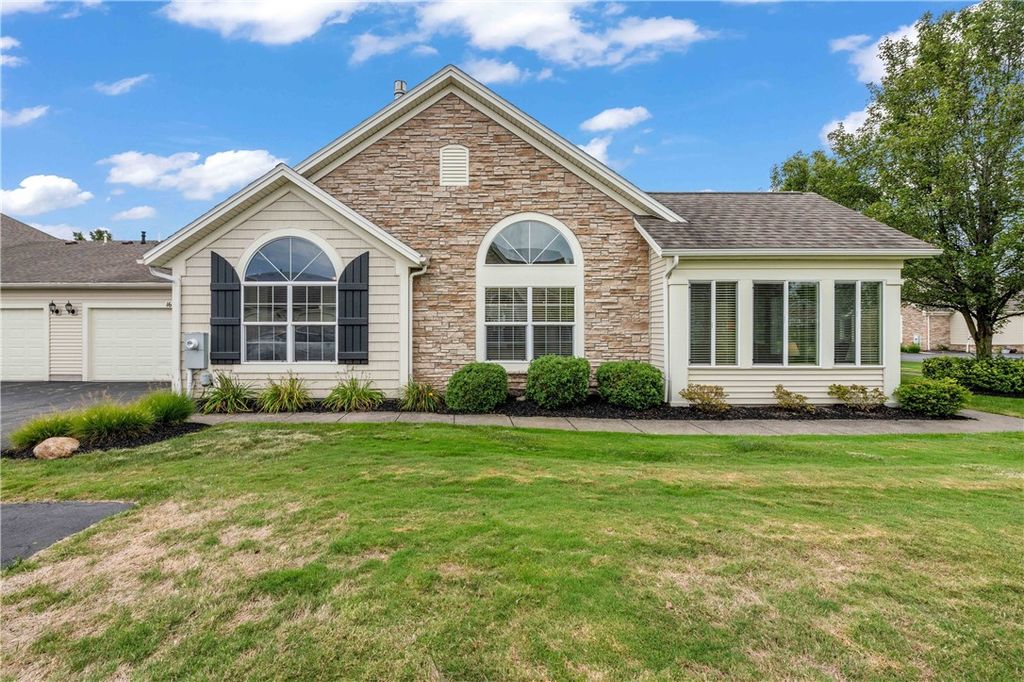 165 Maryview Drive, Penfield, NY 14580