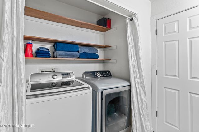 8020 Sabrina Street, Anchorage, AK 99507