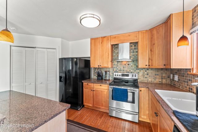 8020 Sabrina Street, Anchorage, AK 99507