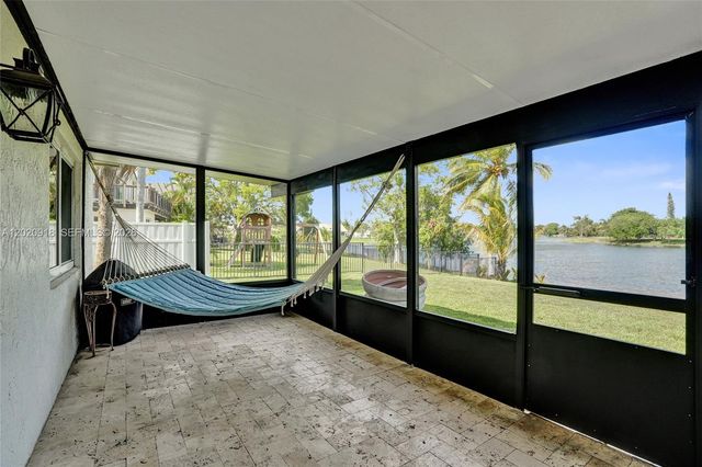 4662 NW 99th Ave, Sunrise, FL 33351
