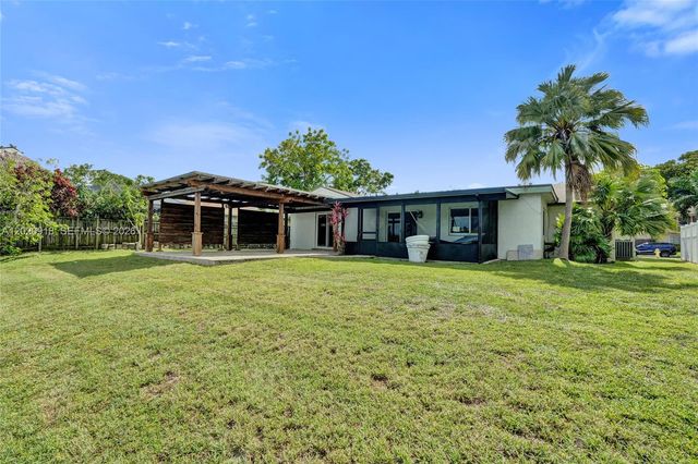 4662 NW 99th Ave, Sunrise, FL 33351