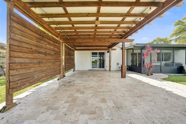 4662 NW 99th Ave, Sunrise, FL 33351