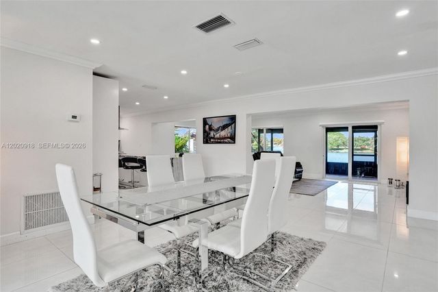 4662 NW 99th Ave, Sunrise, FL 33351