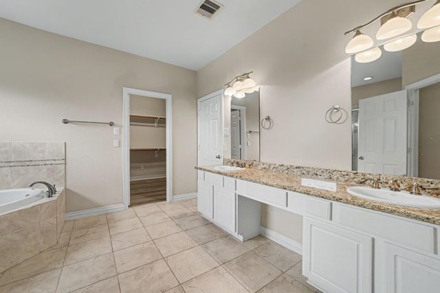 7147 Windwater Lagoon, Houston, TX 77036