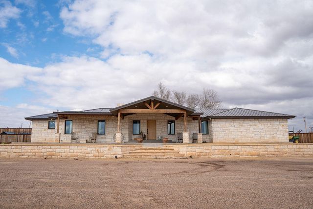 7811 N County Road 1540, Shallowater, TX 79363