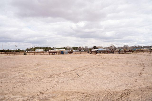 7811 N County Road 1540, Shallowater, TX 79363