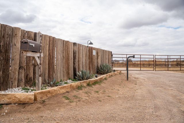 7811 N County Road 1540, Shallowater, TX 79363