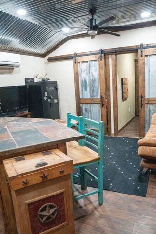 7811 N County Road 1540, Shallowater, TX 79363