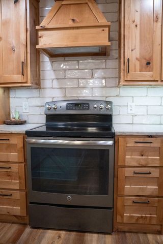 7811 N County Road 1540, Shallowater, TX 79363