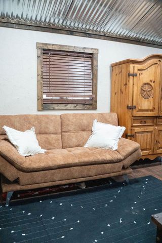 7811 N County Road 1540, Shallowater, TX 79363