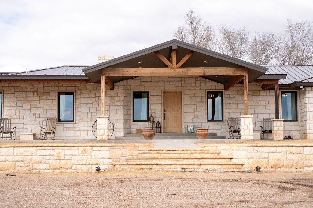 7811 N County Road 1540, Shallowater, TX 79363