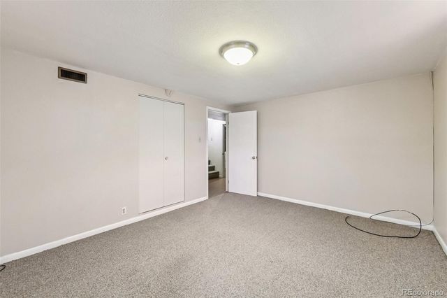 2550 S Dahlia Street, Denver, CO 80222