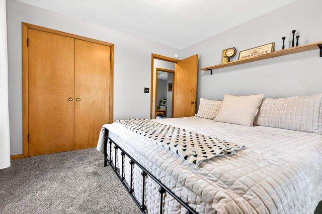 729 E MAES AVENUE, Kimberly, WI 54136