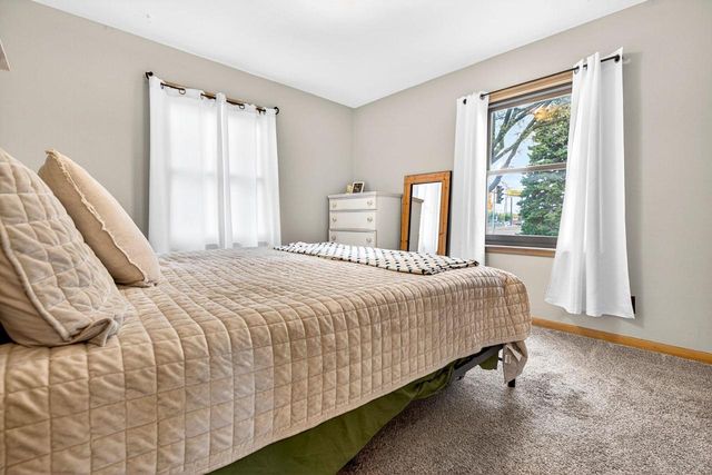 729 E MAES AVENUE, Kimberly, WI 54136