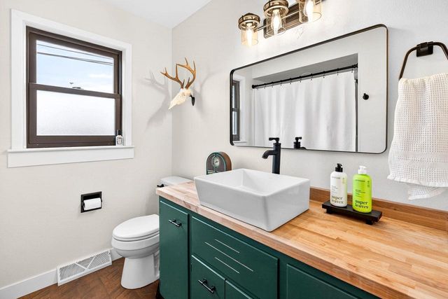 729 E MAES AVENUE, Kimberly, WI 54136